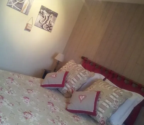 Les Charmettes ゲストハウス オンフルール